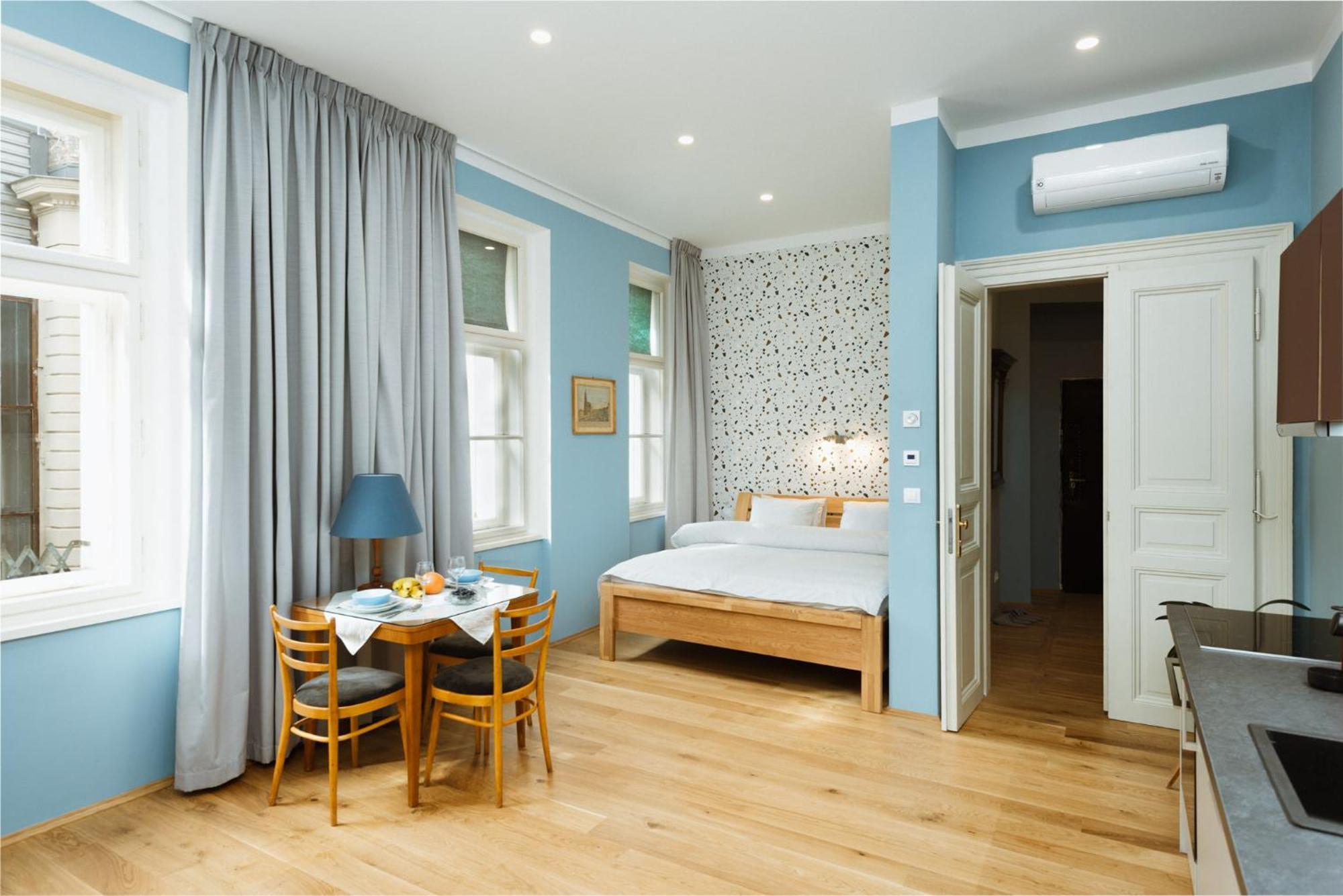 Dream Blue In City Centrewenceslas Sq In Walk براغ المظهر الخارجي الصورة